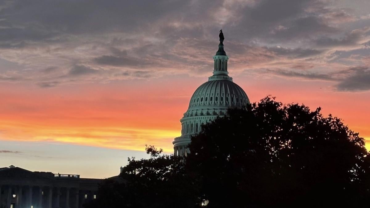 ‘Kyiv Isn’t Losing, Moscow Is’ –  Senators Call for US to Double Down