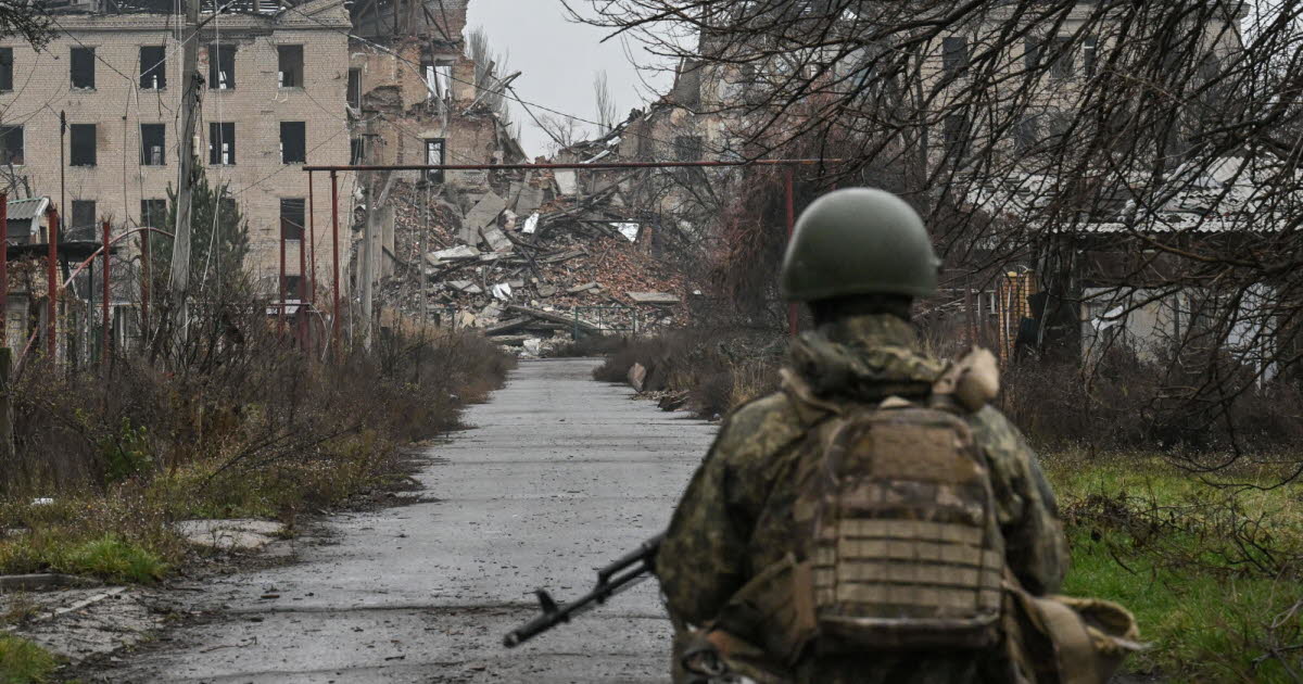 Guerre en Ukraine. Un Britannique qui a combattu pour Kiev condamné à 13 ans de prison par la justice russe