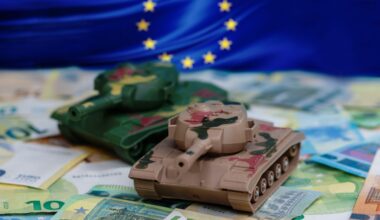 Bruselj za evropske obrambne projekte namenja svežo milijardo evrov