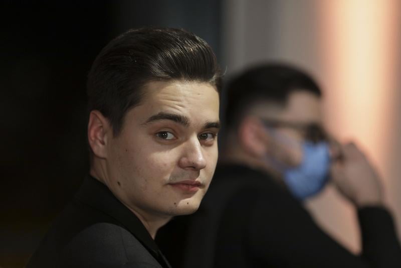 „Acuzații de corupție, aranjamente cu terenuri publice și jonglerii pentru ocolirea legilor”. Dezvăluiri despre proiectul Nibiru, al organizatorilor Beach Please / Reacția lui Selly și a partenerului său de afaceri