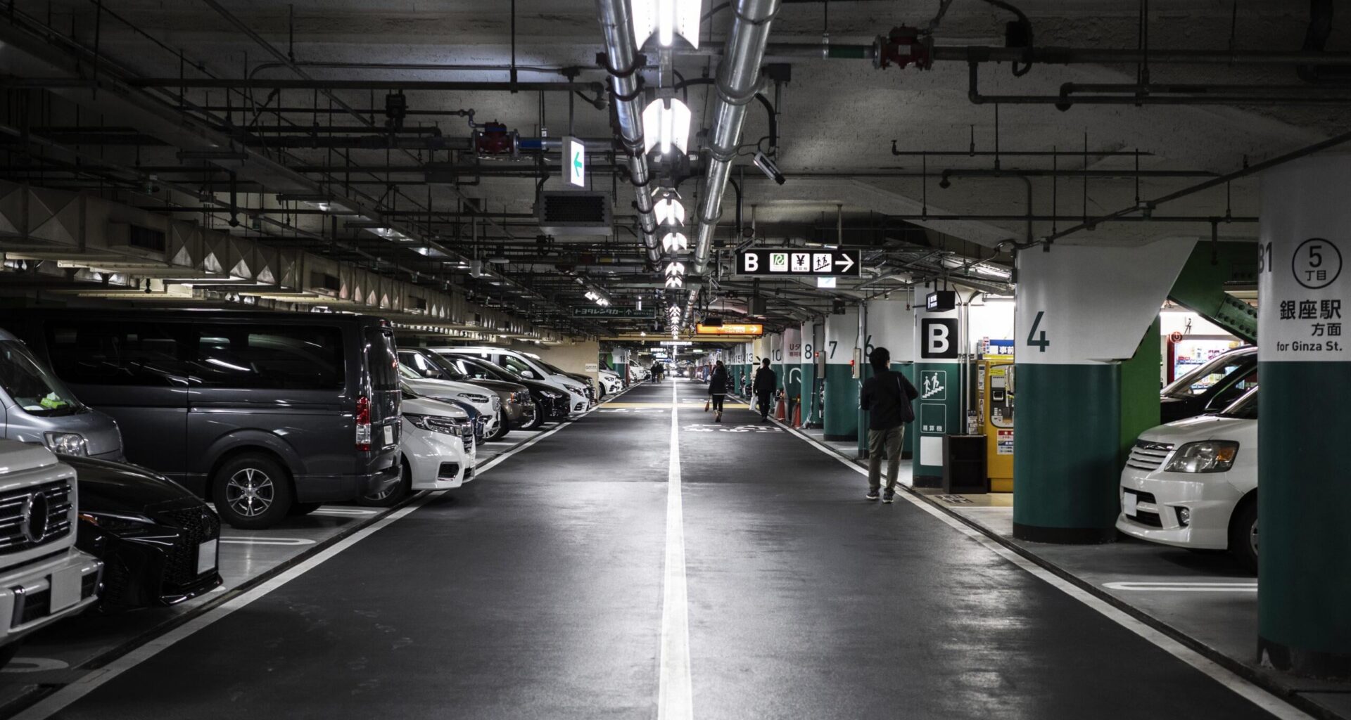 Multas pesadas no centro comercial: estacionar mal pode sair 'muito caro'