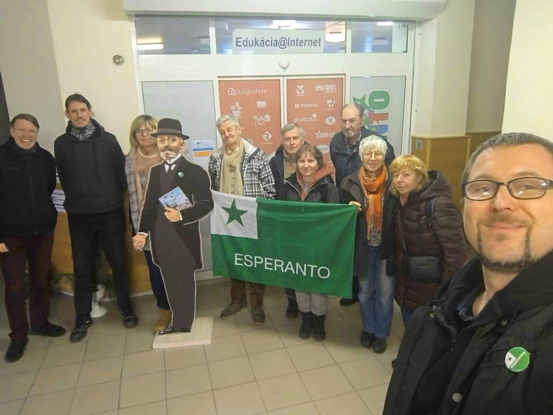 Slovenskí esperantisti oslávili Zamenhofov deň 2025 - výročie iniciátora jazyka esperanto