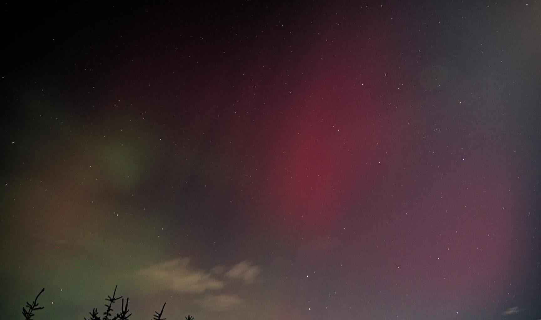 (Aurora)Anyone get luckier with the clouds tonight?