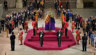 250,000 viewed queen's coffin at lying-in-state: gov