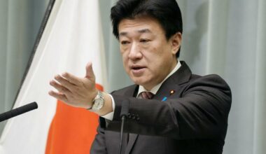 Japan gov't affirms no-nuke policy, stays mum on official's nuclear remarks | Kyodo