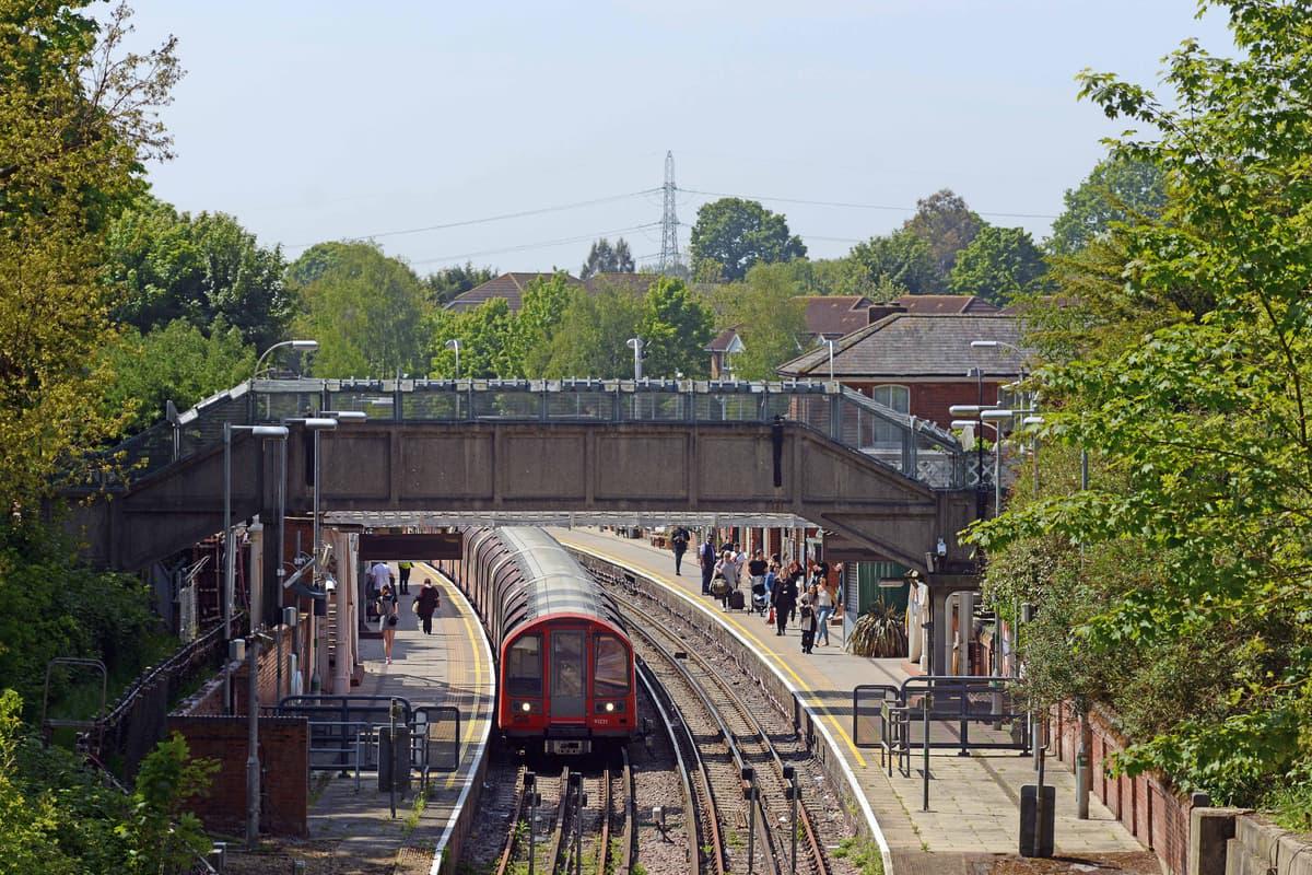 Londoners buying homes outside the capital at lowest level since 2013