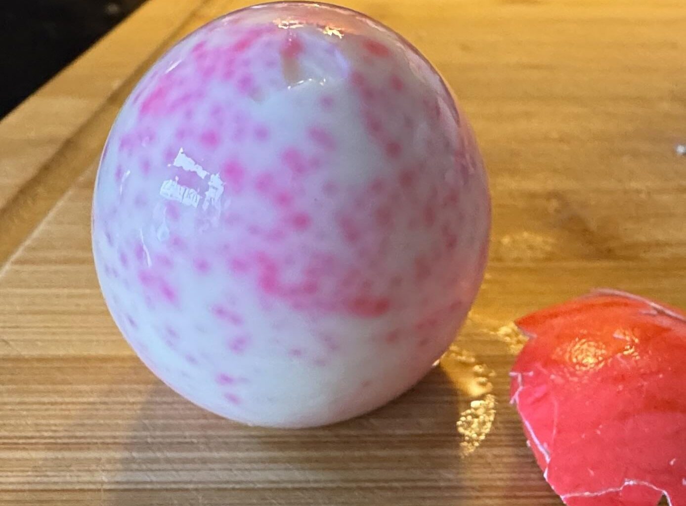 Is it edible colored egg from supermarket