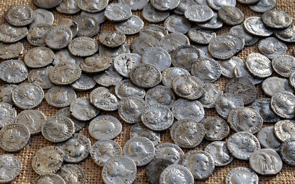 Roman silver coins hoard