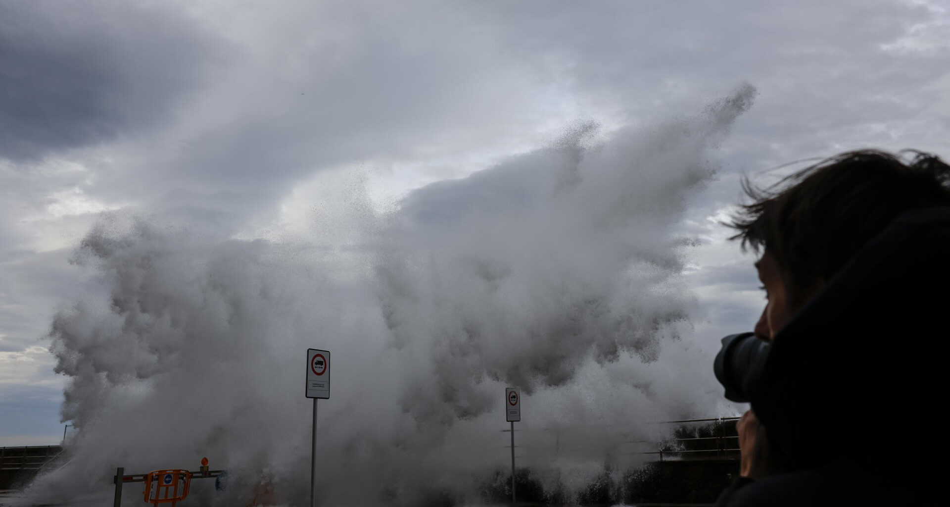 El invierno llega a España con frío y nevadas en cotas bajas y adelanta una Navidad blanca