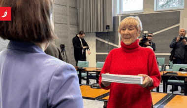 Predano 60.000 potpisa za zabranu klečavaca. Sarnavka citirala Isusa