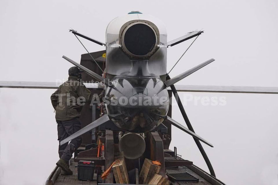 New photos of the FP-5 Flamingo cruise missile.