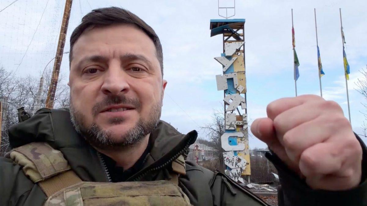 Zelensky faces a bitter choice: take on Trump – or betray his own people