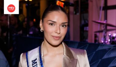 Miss Suomi Sarah Dzafce on kohun keskellä.