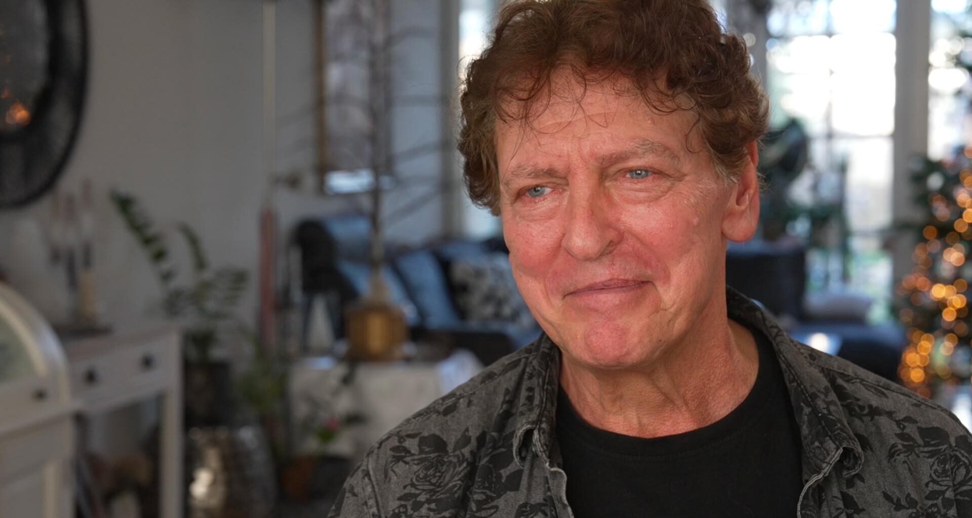 Volendam 25 jaar na de brand: 'Kan het leven ook weer verschrikkelijk mooi vinden'