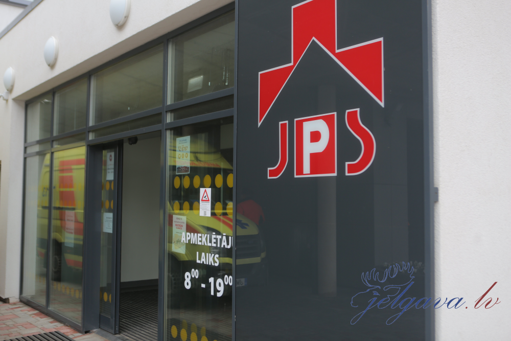 Jelgavas slimnīca no trešdienas ievieš pacientu apmeklējumu ierobežojumus