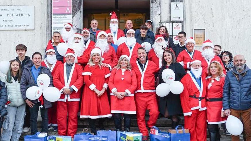Solidarietà del Fiat 500 Club Italia. Un viaggio d’amore al Santa Chiara