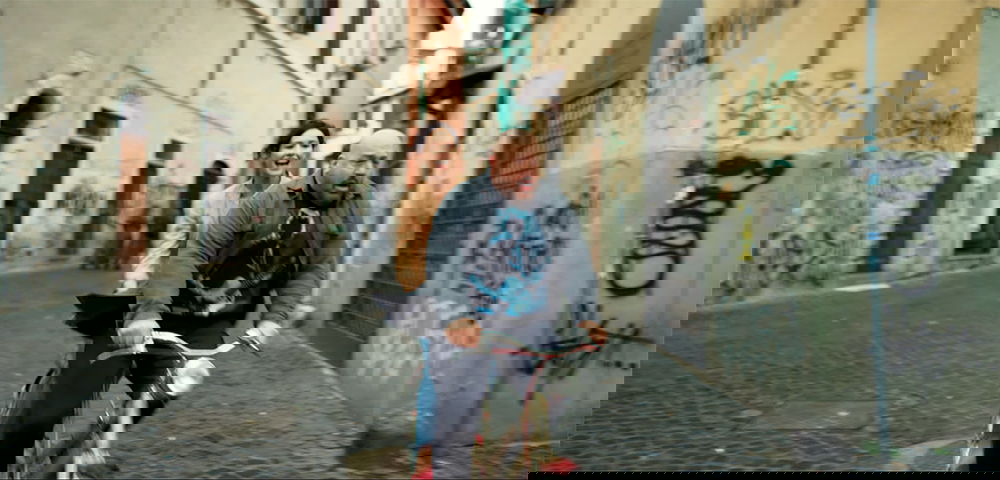 Kevin James Goes on His Italy Honeymoon Alone in 'Solo Mio' Trailer