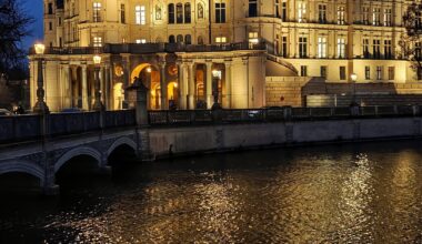 Schloß Schwerin in the evening is such a vibe!