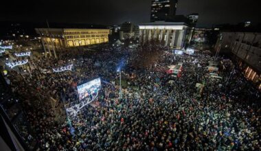 Žmonių proteste daugiau nei Gruodžio 9-ąją ❤️
