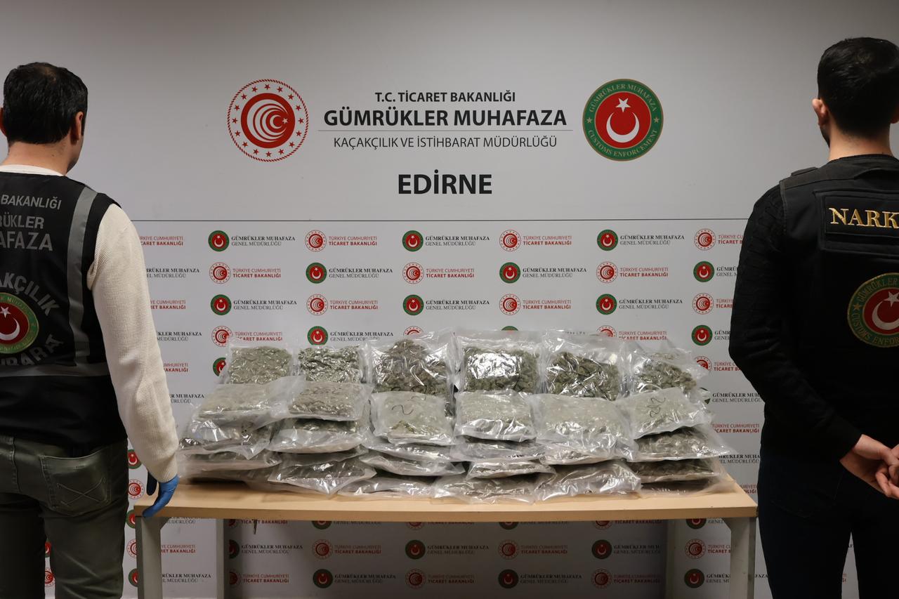 The photo shows a large quantity of drugs being seized in an operation carried out by the Turkish Customs Enforcement teams. (AA Photo)