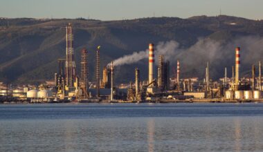 A view of the Tupras oil refinery in Izmit, Türkiye. (Adobe Stock Photo)