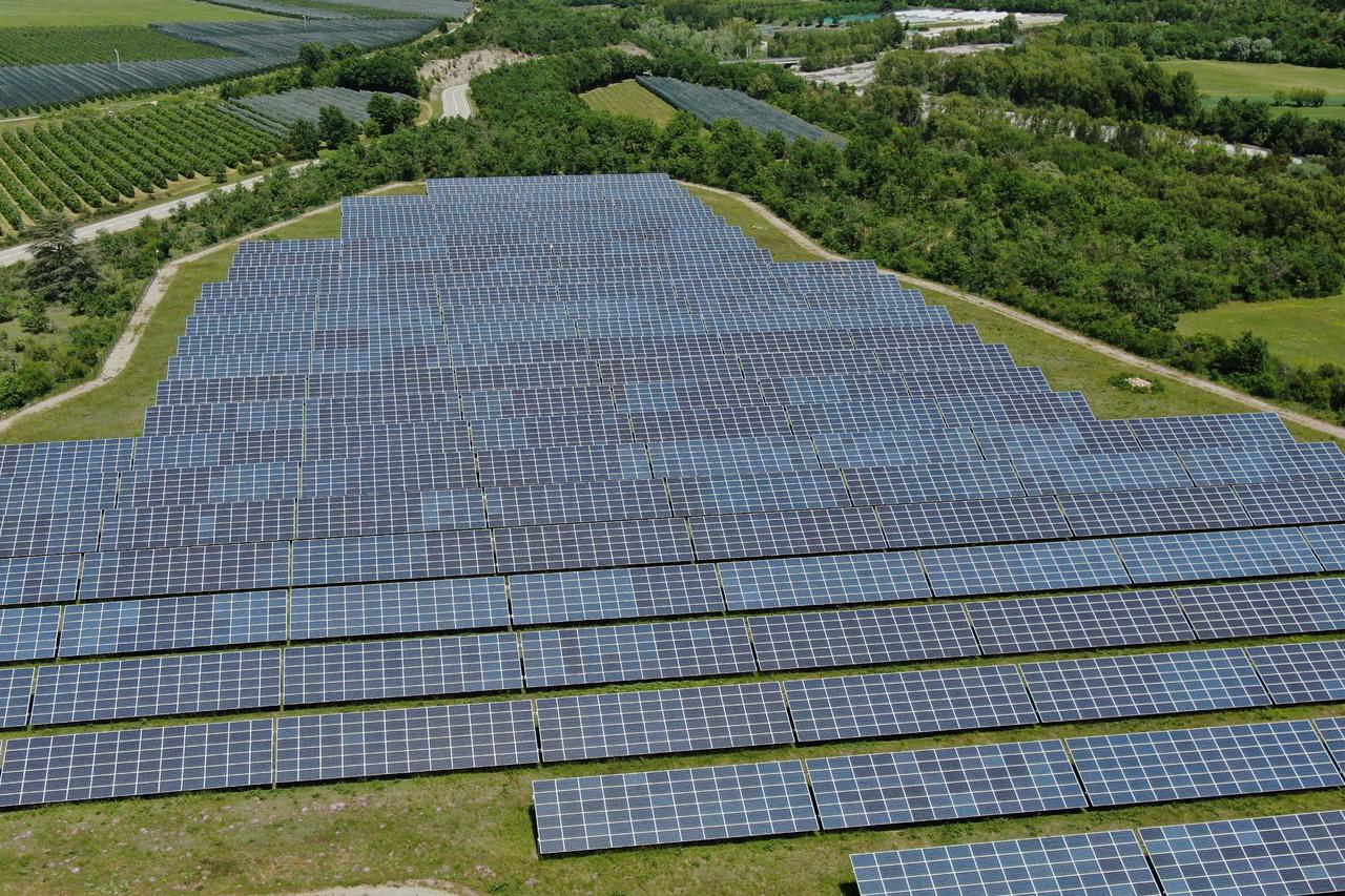 A large ground-mounted solar farm in Romania. (Adobe Stock Photo)