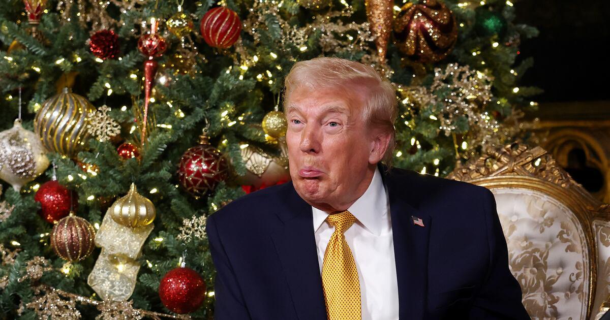 Trump Posts Nearly 200 Times in Unhinged Christmas Day Spree