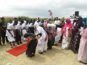 Danses traditionnelles dans un pays très religieux