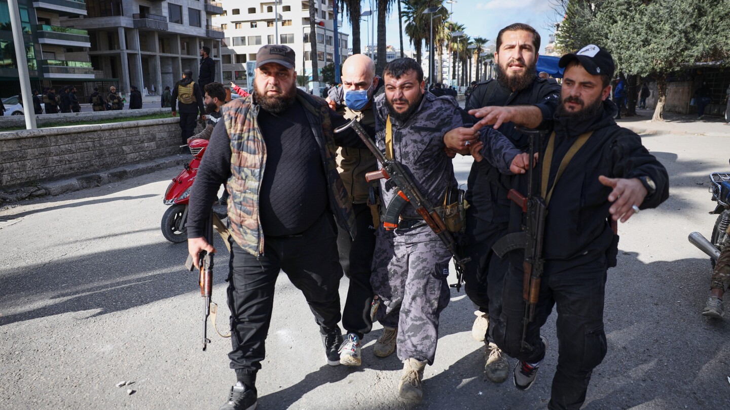 4 dead, dozens injured in Syria during clashes between Alawites and counterdemonstrators