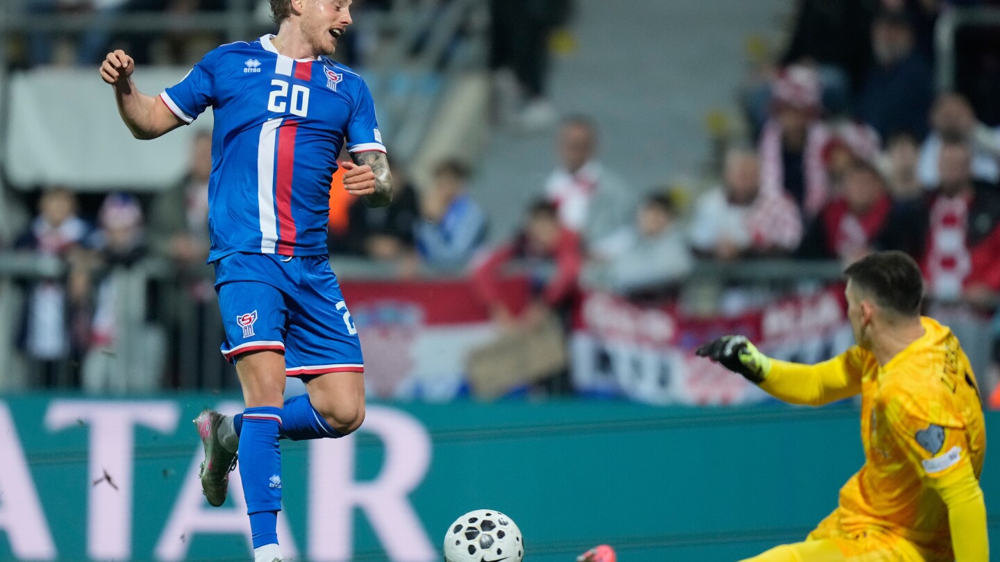 Míchel says Croatia goalkeeper Livakovic won't play for Girona again