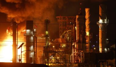 The Chevron fire in El Segundo is an indictment of air quality regulation