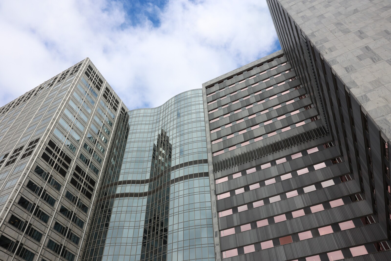 How AI and Smartwatches Help Parents Detect Early Signs o...