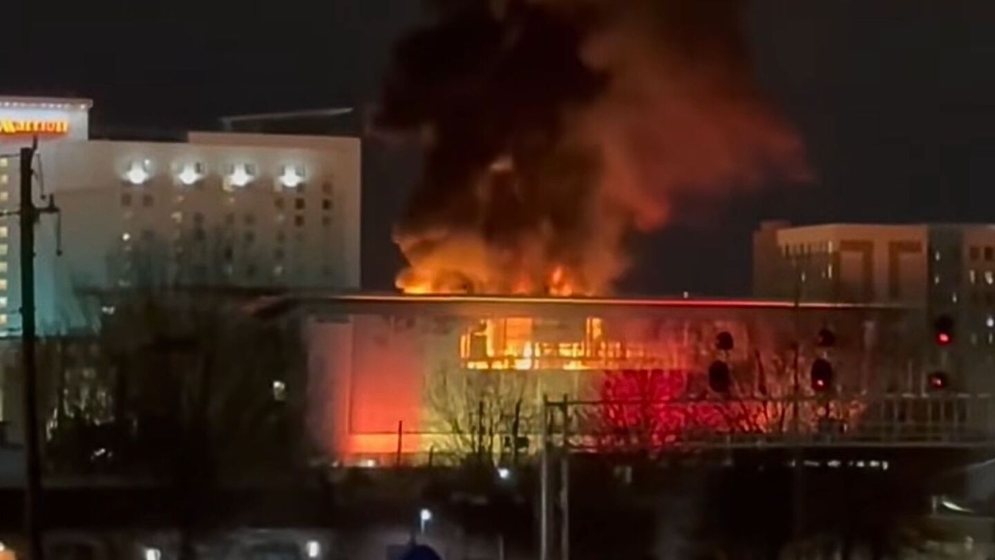 Raleigh Convention Center fire sends smoke over downtown