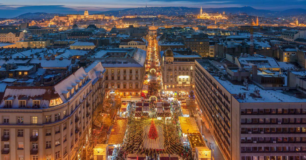 Capitala Ungariei, retrogradată la „junk”. Budapesta este „nerecomandată investițiilor”