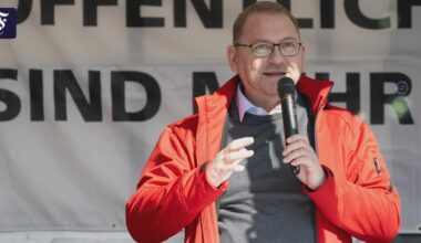 Vor Betriebsratswahlen: Verdi-Chef will Betriebe von rechtem Gedankengut freihalten