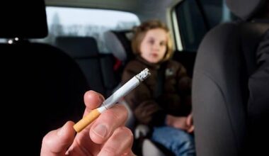 Весели празници, пушачи! Ще имате повече време да тровите семейството и близките си! Happiest time of the year!