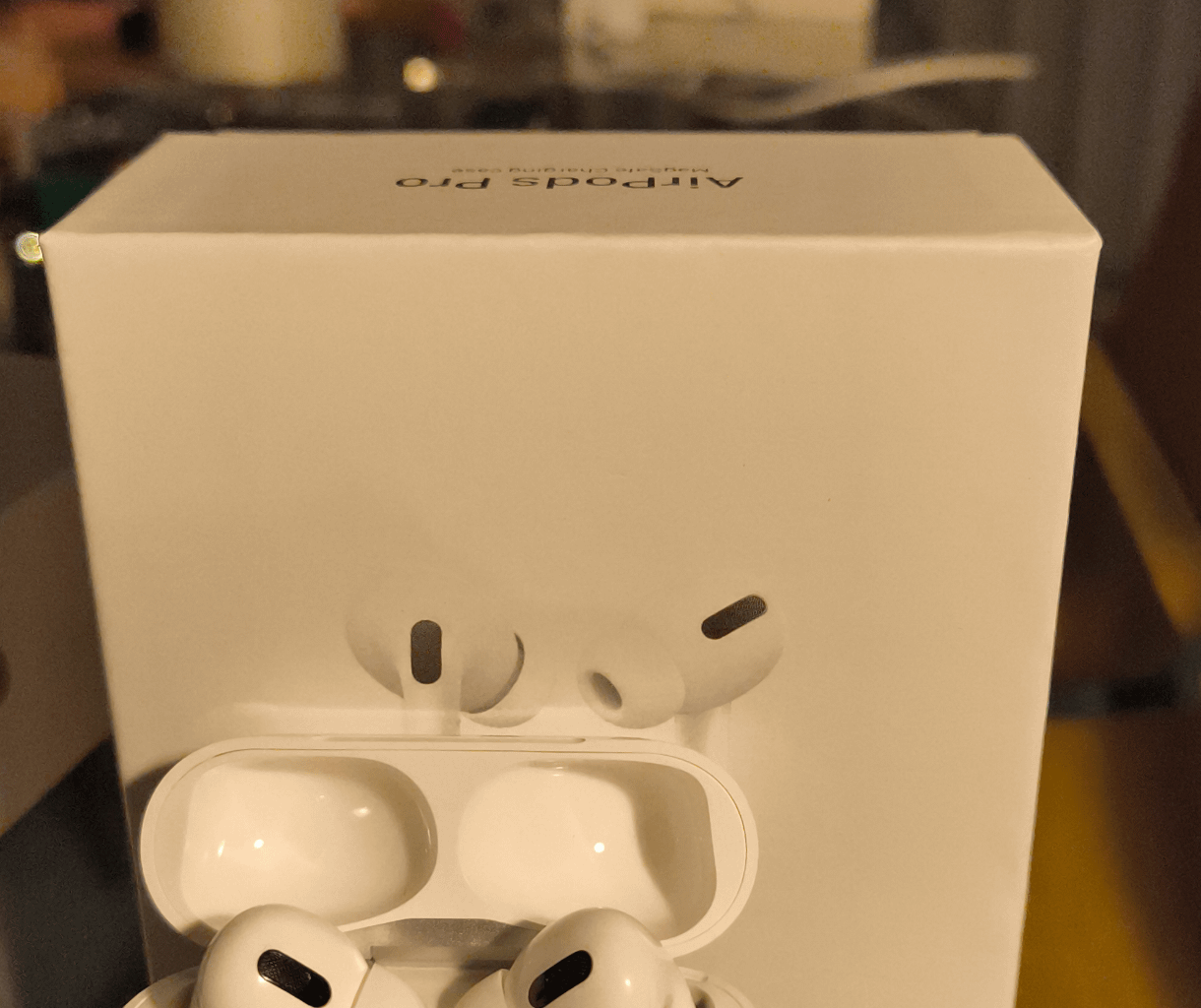 [ALERTA] Esquema das "Caixas Mistério" da Amazon no Mar Shopping (AirPods Falsos e Publicidade Enganosa)