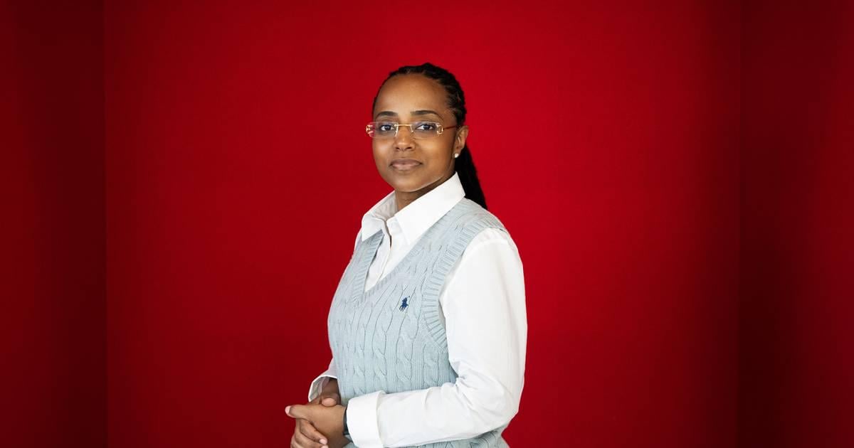 "Evita Perón": deputada Eva Cruzeiro (PS) com assinatura adulterada em reunião de comissão