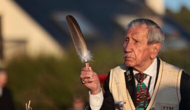 D-Day veteran Charles Shay, who saved lives on Omaha Beach, dies