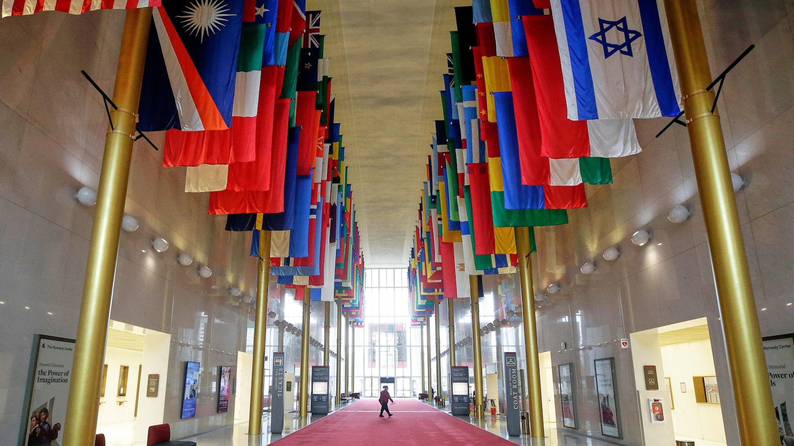 Trump will play a starring role heading into a big weekend at the Kennedy Center