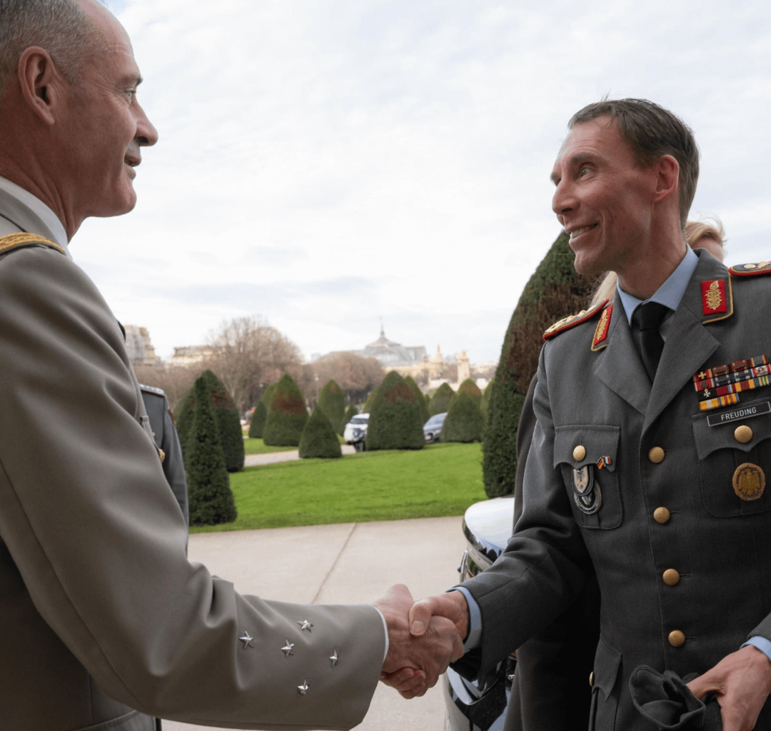 "Who needs the Americans?" Germany’s highest-ranking officer meets his French counterpart. The future is a European Army 🪖🇪🇺
