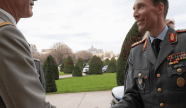 "Who needs the Americans?" Germany’s highest-ranking officer meets his French counterpart. The future is a European Army 🪖🇪🇺