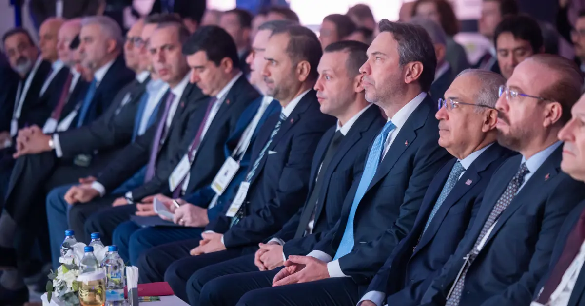 Global leaders convene at World LNG Summit & Awards 2025 in