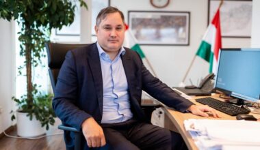 Nagy Márton karácsonyi ajándéka - Brutális pénzelvonások