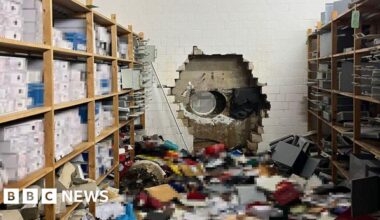 German bank heist: Thieves use drill to steal €30m from savings bank