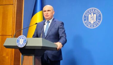 Ilie Bolojan a eliminat puntea dintre zilele libere de Revelion și cele de Bobotează [5 ianuarie nu va fi zi liberă]