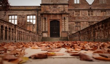 [EH] Rufford Abbey is the best-preserved remains of a Cistercian abbey west cloister range in England. It's a Grade I Listed Building, (English Heritage). Built between 1147 and 1170 and from 1233 onwards, is now a partial ruin. Rufford Abbey Country Park, owned by Nottinghamshire County Council.