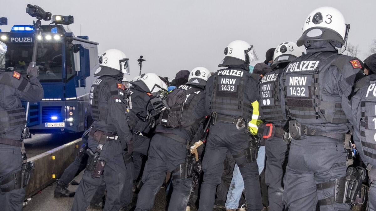 Pressefreiheit: Polizei behindert Presse bei Protesten in Gießen