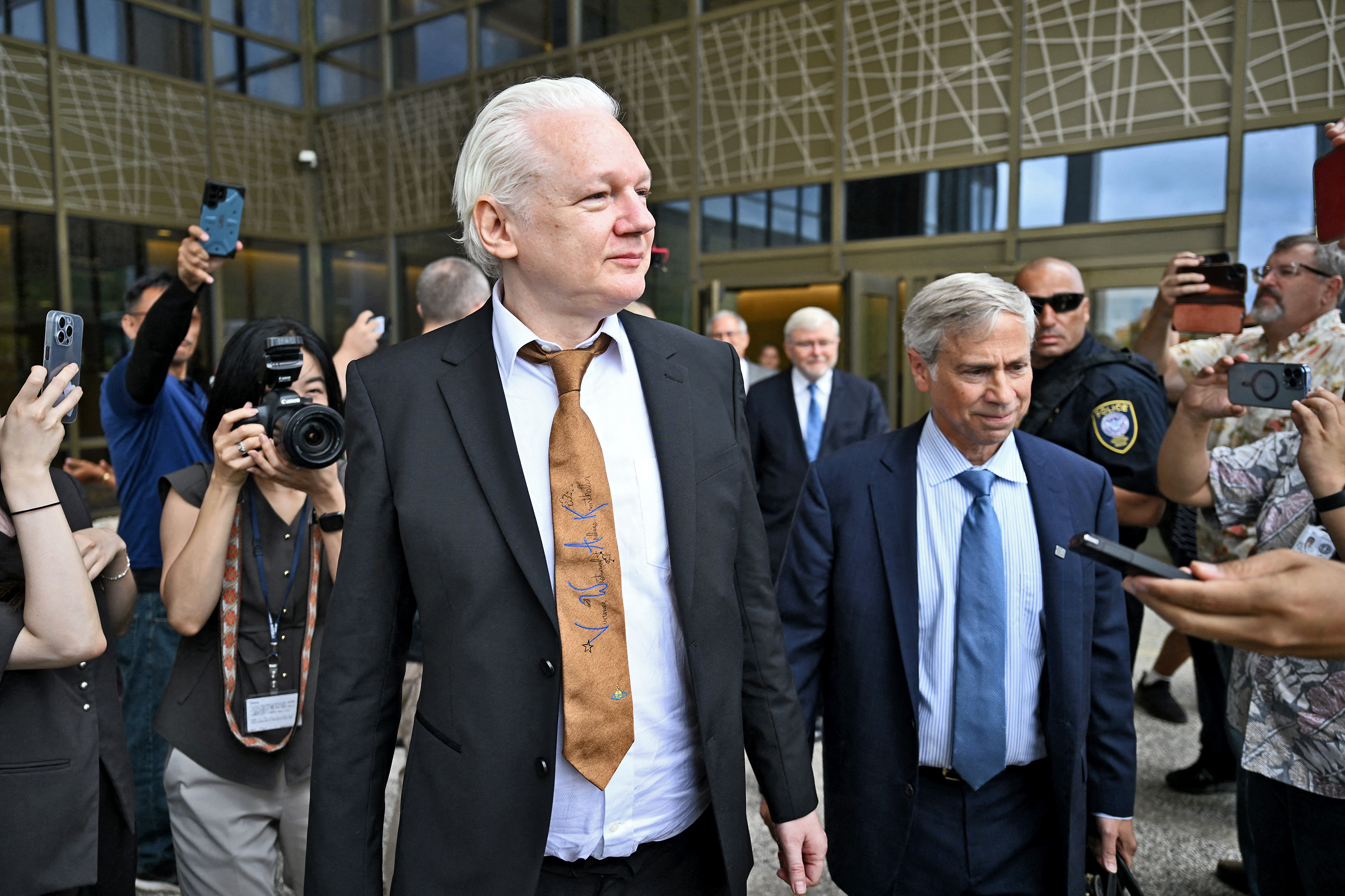 WikiLeaks founder Julian Assange, left, with Barry Pollack