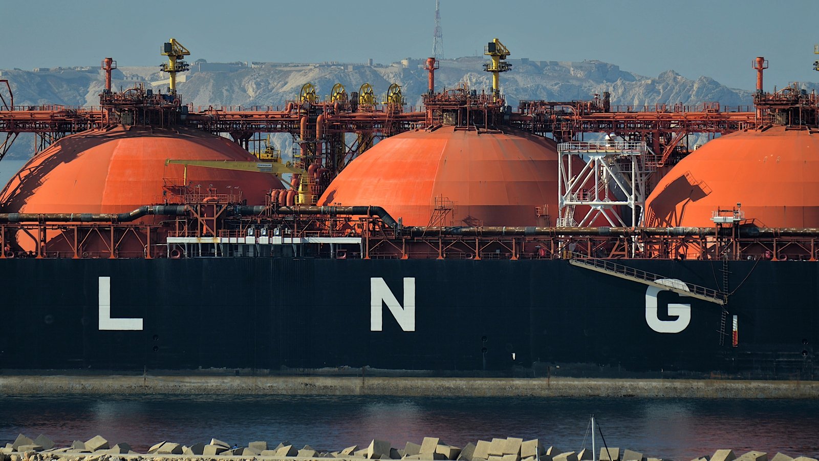 Slovakia and Hungary to sue EU over Russian gas ban